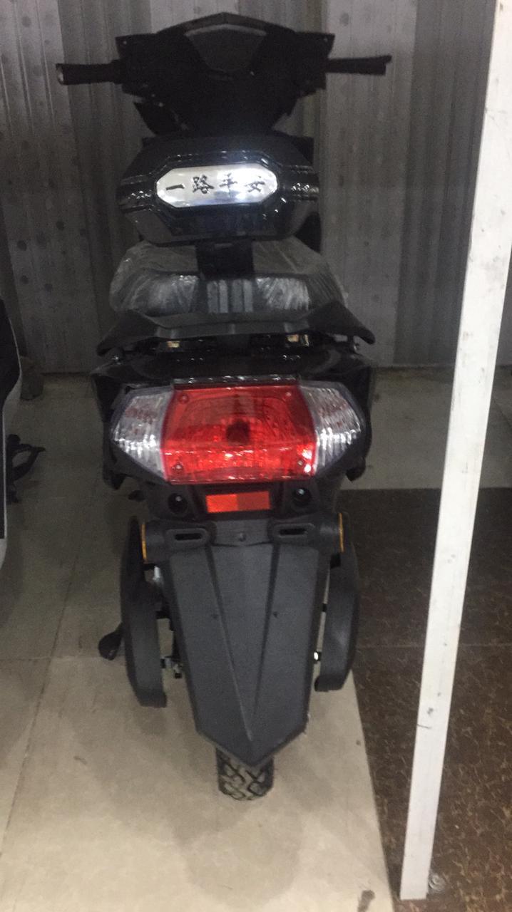 Electric Scooty JMS 650 Levish black color back- eMela